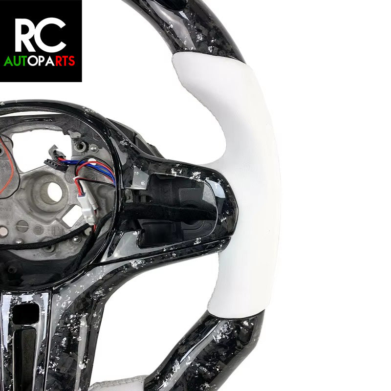 BMW G LED CARBON STEERING WHEEL